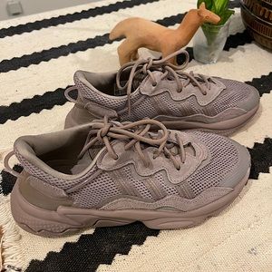 Adidas Ozweego casual sneakers